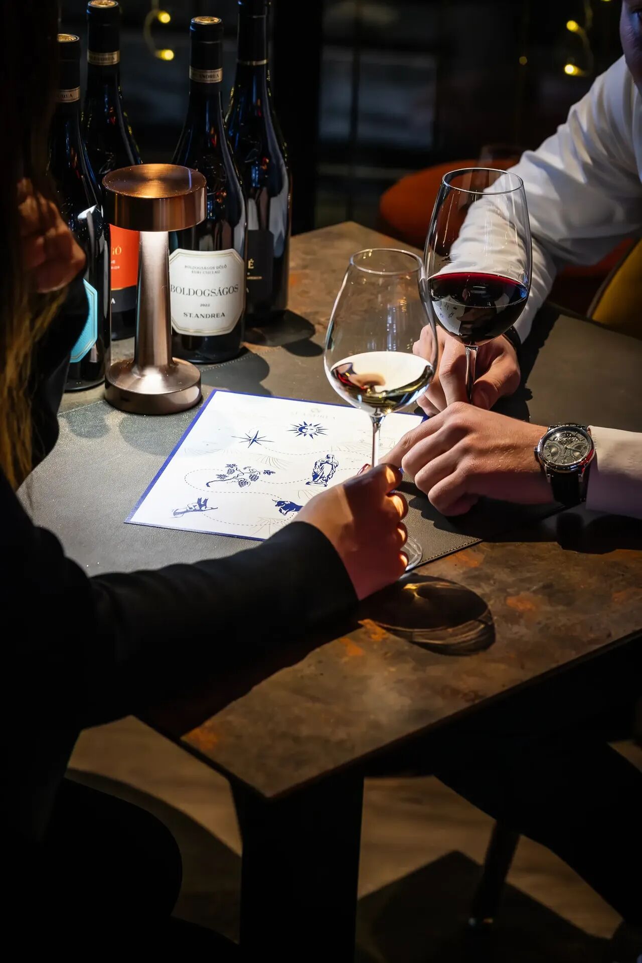 HAT TÉTELES BORKÓSTOLÓ A ST. ANDREA WINE&SKYBARBAN